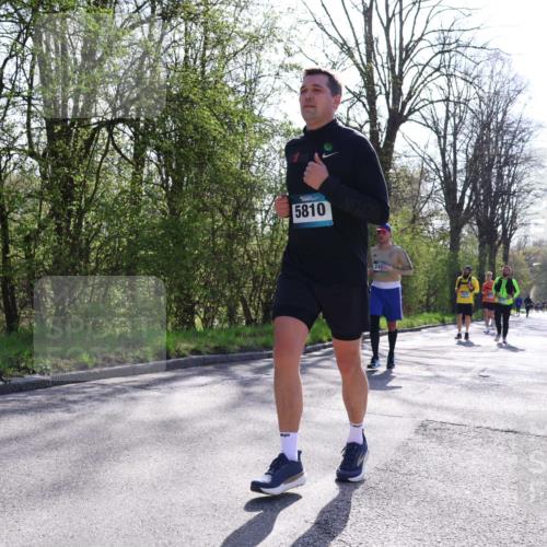 12.04.2026 - 45. Internationalen Wilhelmsburger Insellauf Yannick Fuchs http://msf.ph/oto/9496487 12.04.2026 10:52:48 Laufen 5810 meine-sportfotos.de
