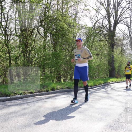 12.04.2026 - 45. Internationalen Wilhelmsburger Insellauf Yannick Fuchs http://msf.ph/oto/9496502 12.04.2026 10:52:49 Laufen 2495, 4476 meine-sportfotos.de