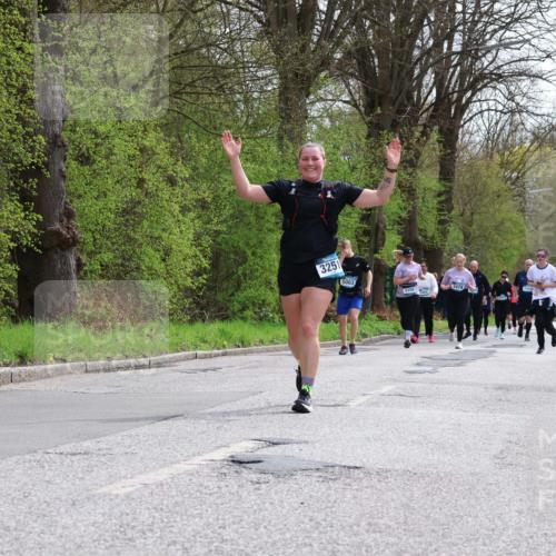 12.04.2026 - 45. Internationalen Wilhelmsburger Insellauf Yannick Fuchs http://msf.ph/oto/9496522 12.04.2026 13:08:02 Laufen 3251, 5003, 3478 meine-sportfotos.de
