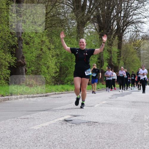 12.04.2026 - 45. Internationalen Wilhelmsburger Insellauf Yannick Fuchs http://msf.ph/oto/9496525 12.04.2026 13:08:02 Laufen 3251, 5003, 3498, 3478 meine-sportfotos.de