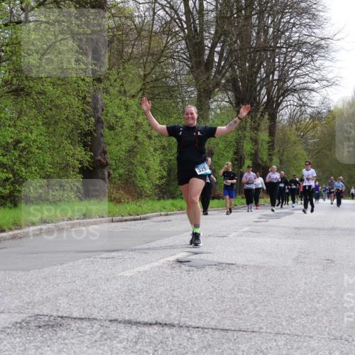 12.04.2026 - 45. Internationalen Wilhelmsburger Insellauf Yannick Fuchs http://msf.ph/oto/9496531 12.04.2026 13:08:02 Laufen 3251 meine-sportfotos.de