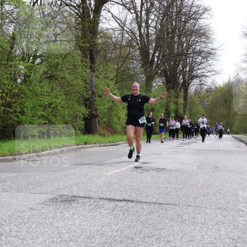 12.04.2026 - 45. Internationalen Wilhelmsburger Insellauf Yannick Fuchs http://msf.ph/oto/9496534 12.04.2026 13:08:03 Laufen 3251 meine-sportfotos.de