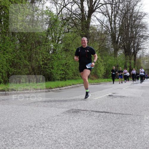 12.04.2026 - 45. Internationalen Wilhelmsburger Insellauf Yannick Fuchs http://msf.ph/oto/9496551 12.04.2026 13:08:04 Laufen 325 meine-sportfotos.de