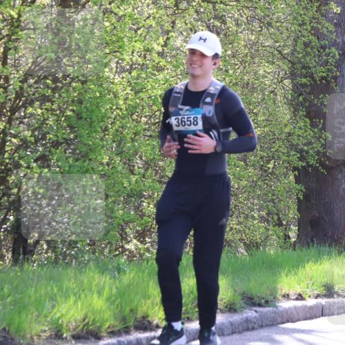 12.04.2026 - 45. Internationalen Wilhelmsburger Insellauf Yannick Fuchs http://msf.ph/oto/9496579 12.04.2026 10:52:59 Laufen 3658 meine-sportfotos.de