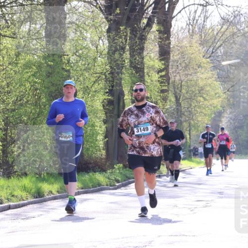 12.04.2026 - 45. Internationalen Wilhelmsburger Insellauf Yannick Fuchs http://msf.ph/oto/9496629 12.04.2026 10:53:08 Laufen 2050, 3149, 2778 meine-sportfotos.de