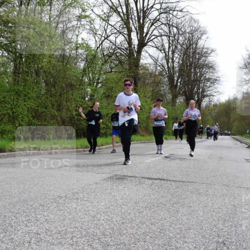 12.04.2026 - 45. Internationalen Wilhelmsburger Insellauf Yannick Fuchs http://msf.ph/oto/9496633 12.04.2026 13:08:12 Laufen 5003, 3498, 478 meine-sportfotos.de