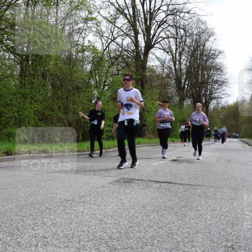12.04.2026 - 45. Internationalen Wilhelmsburger Insellauf Yannick Fuchs http://msf.ph/oto/9496635 12.04.2026 13:08:12 Laufen 3498, 3478 meine-sportfotos.de