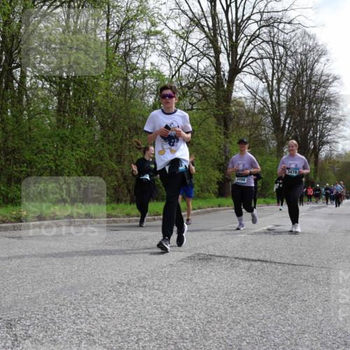 12.04.2026 - 45. Internationalen Wilhelmsburger Insellauf Yannick Fuchs http://msf.ph/oto/9496640 12.04.2026 13:08:12 Laufen 3498, 3478 meine-sportfotos.de