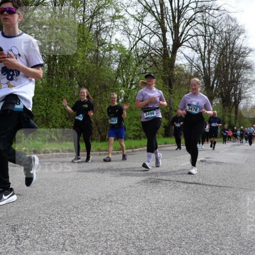 12.04.2026 - 45. Internationalen Wilhelmsburger Insellauf Yannick Fuchs http://msf.ph/oto/9496649 12.04.2026 13:08:13 Laufen 5003, 3498, 3478, 4362 meine-sportfotos.de