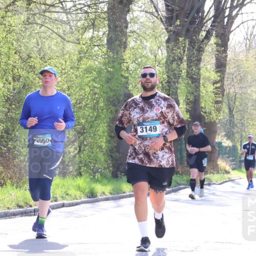 12.04.2026 - 45. Internationalen Wilhelmsburger Insellauf Yannick Fuchs http://msf.ph/oto/9496652 12.04.2026 10:53:10 Laufen 2050, 3149, 2778 meine-sportfotos.de