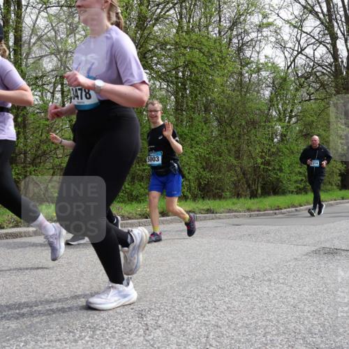 12.04.2026 - 45. Internationalen Wilhelmsburger Insellauf Yannick Fuchs http://msf.ph/oto/9496665 12.04.2026 13:08:15 Laufen 498, 3478, 5003, 4362, 5314, 473 meine-sportfotos.de