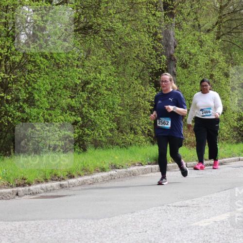 12.04.2026 - 45. Internationalen Wilhelmsburger Insellauf Yannick Fuchs http://msf.ph/oto/9496706 12.04.2026 13:08:19 Laufen 2562, 2469, 4121 meine-sportfotos.de