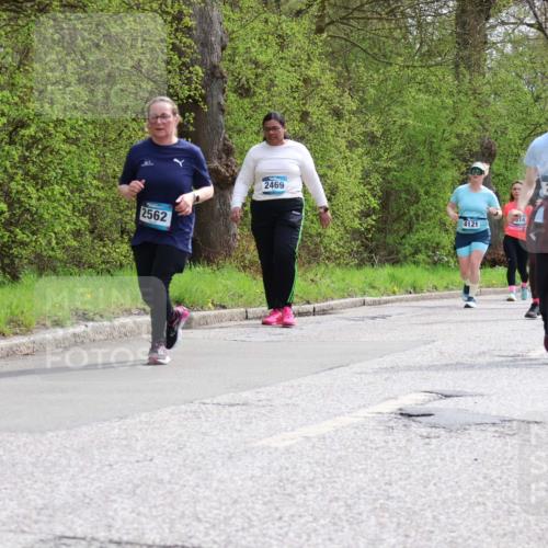 12.04.2026 - 45. Internationalen Wilhelmsburger Insellauf Yannick Fuchs http://msf.ph/oto/9496709 12.04.2026 13:08:19 Laufen 2562, 2469, 4121, 1014, 2061, 391 meine-sportfotos.de