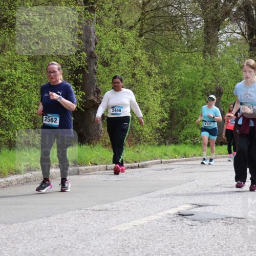 12.04.2026 - 45. Internationalen Wilhelmsburger Insellauf Yannick Fuchs http://msf.ph/oto/9496711 12.04.2026 13:08:19 Laufen 2562, 2469, 4121, 401, 3109, 4, 3915 meine-sportfotos.de