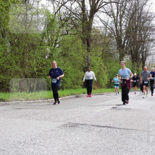 12.04.2026 - 45. Internationalen Wilhelmsburger Insellauf Yannick Fuchs http://msf.ph/oto/9496724 12.04.2026 13:08:20 Laufen 2562, 2061, 3915 meine-sportfotos.de