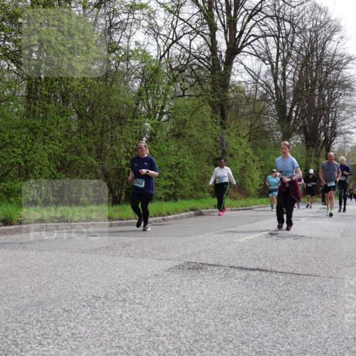 12.04.2026 - 45. Internationalen Wilhelmsburger Insellauf Yannick Fuchs http://msf.ph/oto/9496727 12.04.2026 13:08:21 Laufen 2562, 2061, 3915 meine-sportfotos.de