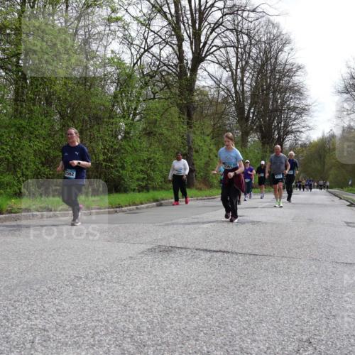 12.04.2026 - 45. Internationalen Wilhelmsburger Insellauf Yannick Fuchs http://msf.ph/oto/9496736 12.04.2026 13:08:21 Laufen 2562 meine-sportfotos.de