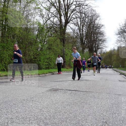 12.04.2026 - 45. Internationalen Wilhelmsburger Insellauf Yannick Fuchs http://msf.ph/oto/9496737 12.04.2026 13:08:21 Laufen 2562, 3915 meine-sportfotos.de