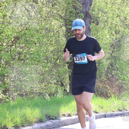 12.04.2026 - 45. Internationalen Wilhelmsburger Insellauf Yannick Fuchs http://msf.ph/oto/9496743 12.04.2026 10:53:21 Laufen 3397 meine-sportfotos.de