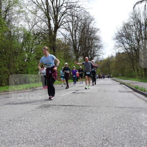 12.04.2026 - 45. Internationalen Wilhelmsburger Insellauf Yannick Fuchs http://msf.ph/oto/9496749 12.04.2026 13:08:22 Laufen 2061, 2158, 3915, 3402 meine-sportfotos.de