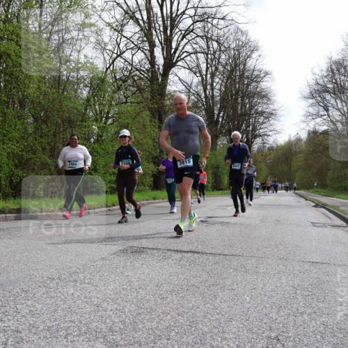 12.04.2026 - 45. Internationalen Wilhelmsburger Insellauf Yannick Fuchs http://msf.ph/oto/9496765 12.04.2026 13:08:24 Laufen 2469, 2158, 243, 3915, 3402 meine-sportfotos.de