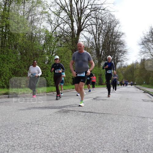 12.04.2026 - 45. Internationalen Wilhelmsburger Insellauf Yannick Fuchs http://msf.ph/oto/9496767 12.04.2026 13:08:24 Laufen 2469, 3915, 3402 meine-sportfotos.de