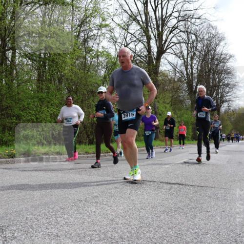 12.04.2026 - 45. Internationalen Wilhelmsburger Insellauf Yannick Fuchs http://msf.ph/oto/9496773 12.04.2026 13:08:25 Laufen 2469, 3915, 2431, 3402, 109 meine-sportfotos.de
