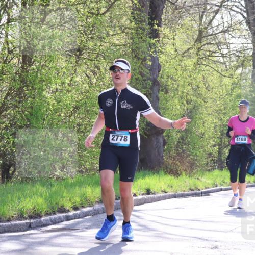 12.04.2026 - 45. Internationalen Wilhelmsburger Insellauf Yannick Fuchs http://msf.ph/oto/9496774 12.04.2026 10:53:24 Laufen 2778, 4188, 5720 meine-sportfotos.de
