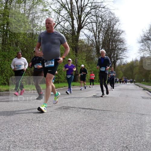 12.04.2026 - 45. Internationalen Wilhelmsburger Insellauf Yannick Fuchs http://msf.ph/oto/9496775 12.04.2026 13:08:25 Laufen 2469, 2159, 3915, 2431, 3402, 310 meine-sportfotos.de