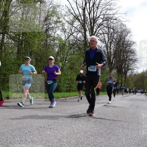 12.04.2026 - 45. Internationalen Wilhelmsburger Insellauf Yannick Fuchs http://msf.ph/oto/9496787 12.04.2026 13:08:26 Laufen 4121, 2431, 3402, 3109 meine-sportfotos.de