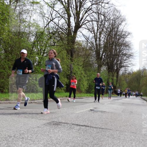 12.04.2026 - 45. Internationalen Wilhelmsburger Insellauf Yannick Fuchs http://msf.ph/oto/9496803 12.04.2026 13:08:28 Laufen 1353, 3109, 4014, 2246 meine-sportfotos.de