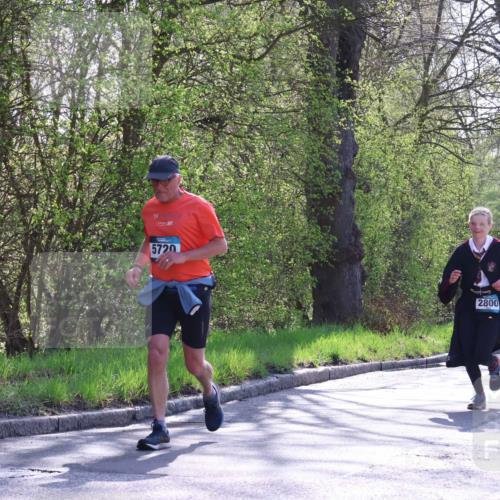 12.04.2026 - 45. Internationalen Wilhelmsburger Insellauf Yannick Fuchs http://msf.ph/oto/9496846 12.04.2026 10:53:33 Laufen 19, 5720, 2800 meine-sportfotos.de