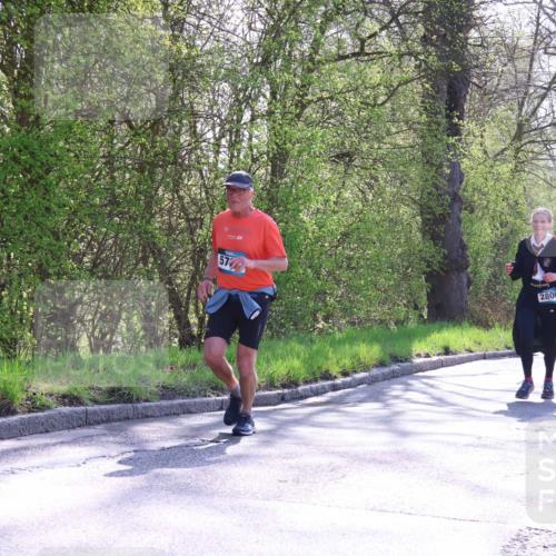 12.04.2026 - 45. Internationalen Wilhelmsburger Insellauf Yannick Fuchs http://msf.ph/oto/9496853 12.04.2026 10:53:33 Laufen 57, 2800 meine-sportfotos.de