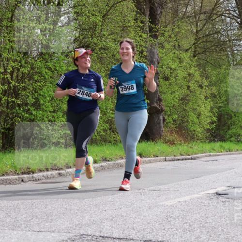 12.04.2026 - 45. Internationalen Wilhelmsburger Insellauf Yannick Fuchs http://msf.ph/oto/9496862 12.04.2026 13:08:34 Laufen 2840, 3998 meine-sportfotos.de
