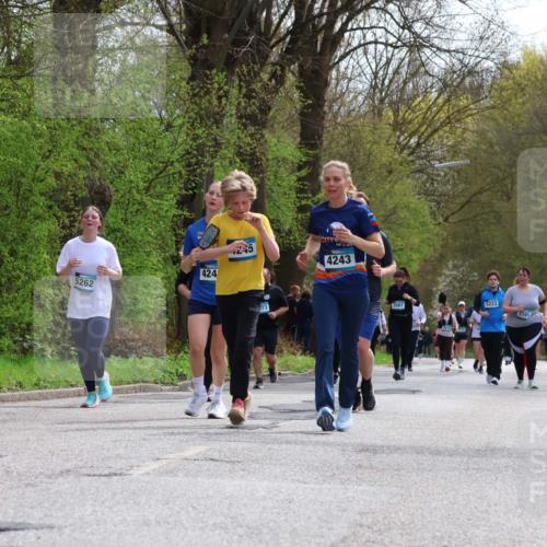 12.04.2026 - 45. Internationalen Wilhelmsburger Insellauf Yannick Fuchs http://msf.ph/oto/9496887 12.04.2026 13:08:36 Laufen 5262, 424, 245, 4243, 5223, 3581, 2101, 3122 meine-sportfotos.de