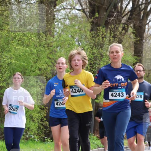 12.04.2026 - 45. Internationalen Wilhelmsburger Insellauf Yannick Fuchs http://msf.ph/oto/9496904 12.04.2026 13:08:38 Laufen 5262, 424, 4245, 3, 7, 4243, 28, 3581 meine-sportfotos.de
