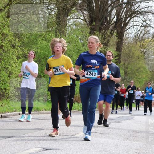 12.04.2026 - 45. Internationalen Wilhelmsburger Insellauf Yannick Fuchs http://msf.ph/oto/9496913 12.04.2026 13:08:39 Laufen 5262, 424, 4243, 28, 5223, 3581, 2101, 4593, 3923 meine-sportfotos.de