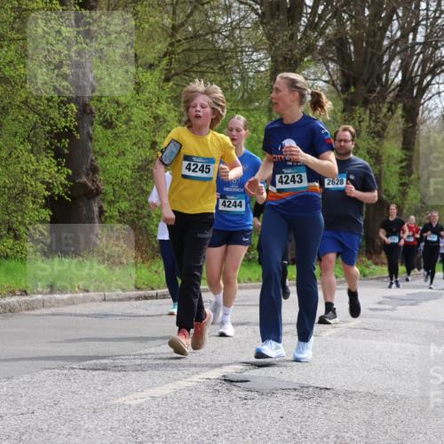 12.04.2026 - 45. Internationalen Wilhelmsburger Insellauf Yannick Fuchs http://msf.ph/oto/9496924 12.04.2026 13:08:40 Laufen 4245, 4244, 4243, 2628 meine-sportfotos.de