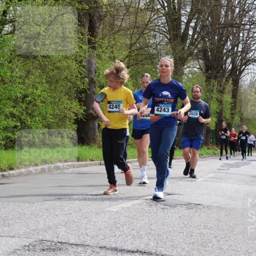 12.04.2026 - 45. Internationalen Wilhelmsburger Insellauf Yannick Fuchs http://msf.ph/oto/9496930 12.04.2026 13:08:40 Laufen 4245, 244, 4243, 2628 meine-sportfotos.de