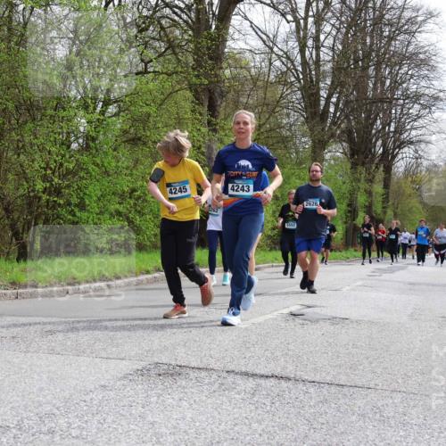 12.04.2026 - 45. Internationalen Wilhelmsburger Insellauf Yannick Fuchs http://msf.ph/oto/9496936 12.04.2026 13:08:41 Laufen 4245, 5262, 4243, 5552, 2628 meine-sportfotos.de