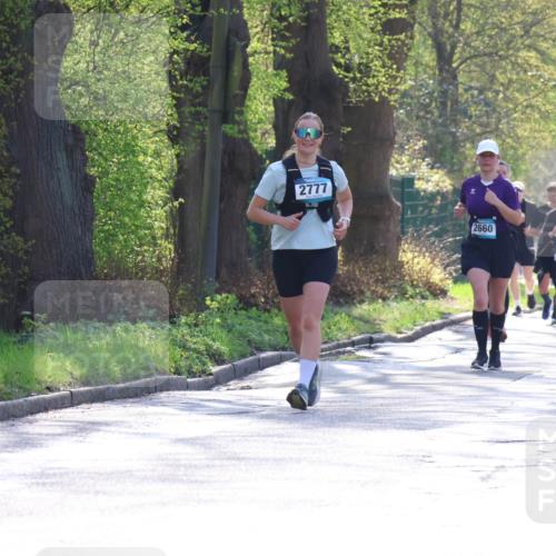 12.04.2026 - 45. Internationalen Wilhelmsburger Insellauf Yannick Fuchs http://msf.ph/oto/9496937 12.04.2026 10:53:45 Laufen 2777, 2660, 3460, 3517 meine-sportfotos.de