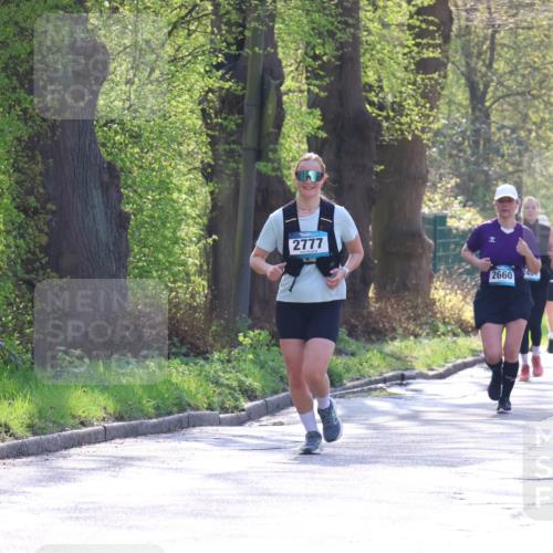 12.04.2026 - 45. Internationalen Wilhelmsburger Insellauf Yannick Fuchs http://msf.ph/oto/9496939 12.04.2026 10:53:45 Laufen 2777, 2660, 4, 3460, 3517 meine-sportfotos.de