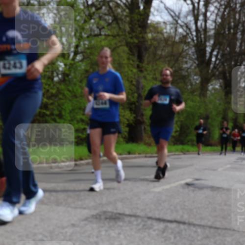 12.04.2026 - 45. Internationalen Wilhelmsburger Insellauf Yannick Fuchs http://msf.ph/oto/9496952 12.04.2026 13:08:42 Laufen 4243 meine-sportfotos.de