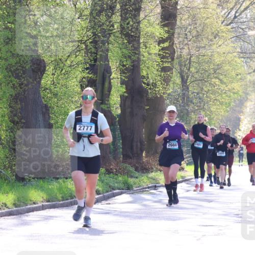 12.04.2026 - 45. Internationalen Wilhelmsburger Insellauf Yannick Fuchs http://msf.ph/oto/9496953 12.04.2026 10:53:47 Laufen 2777, 2660, 2481, 3460, 3517, 0000, 0000, 5289 meine-sportfotos.de