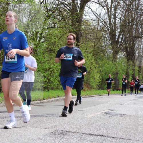 12.04.2026 - 45. Internationalen Wilhelmsburger Insellauf Yannick Fuchs http://msf.ph/oto/9496958 12.04.2026 13:08:43 Laufen 4244, 2, 2628, 552 meine-sportfotos.de