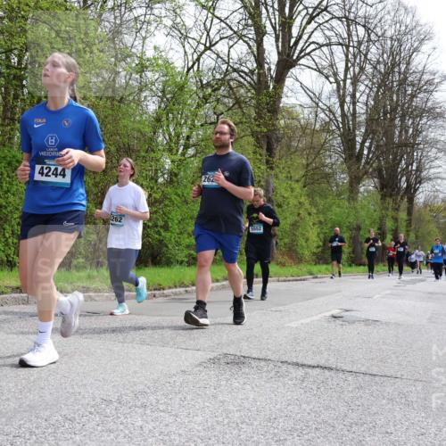 12.04.2026 - 45. Internationalen Wilhelmsburger Insellauf Yannick Fuchs http://msf.ph/oto/9496961 12.04.2026 13:08:43 Laufen 4244, 262, 262, 5552 meine-sportfotos.de