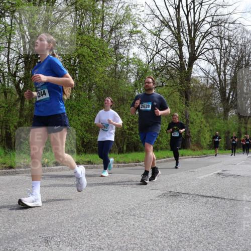 12.04.2026 - 45. Internationalen Wilhelmsburger Insellauf Yannick Fuchs http://msf.ph/oto/9496965 12.04.2026 13:08:44 Laufen 4244, 262, 2628, 5552 meine-sportfotos.de