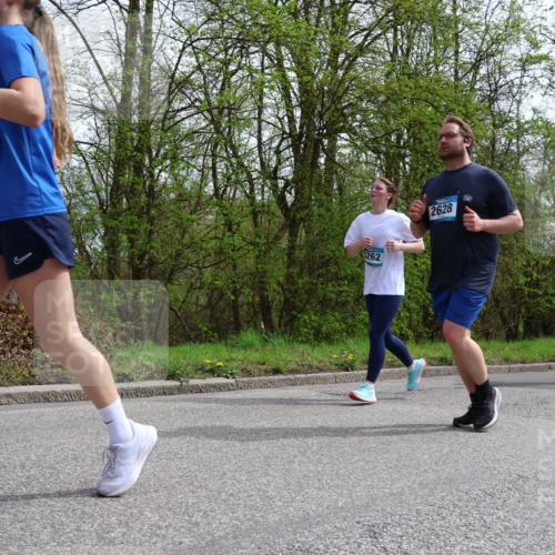 12.04.2026 - 45. Internationalen Wilhelmsburger Insellauf Yannick Fuchs http://msf.ph/oto/9496973 12.04.2026 13:08:44 Laufen 5262, 2628, 5552 meine-sportfotos.de