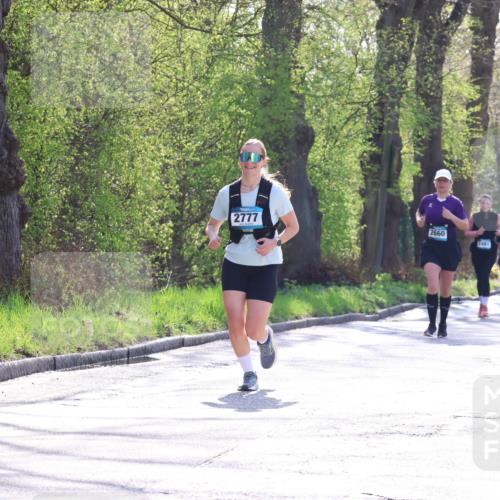 12.04.2026 - 45. Internationalen Wilhelmsburger Insellauf Yannick Fuchs http://msf.ph/oto/9496975 12.04.2026 10:53:50 Laufen 2777, 2660, 2481 meine-sportfotos.de