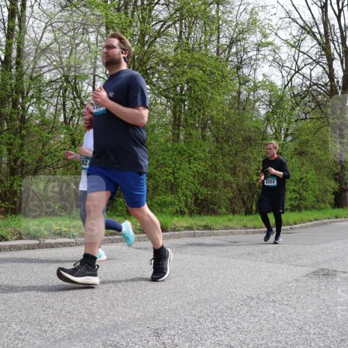 12.04.2026 - 45. Internationalen Wilhelmsburger Insellauf Yannick Fuchs http://msf.ph/oto/9496980 12.04.2026 13:08:45 Laufen 262, 5552 meine-sportfotos.de